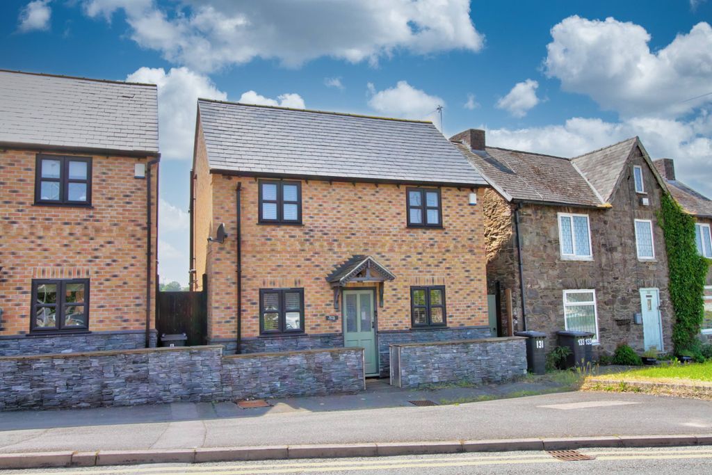 Property photo 1 of 33