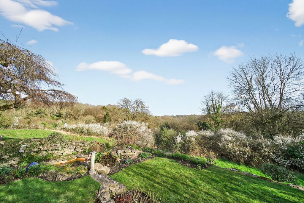 Property photo 2 of 23