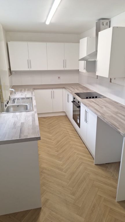 Property photo 1 of 27