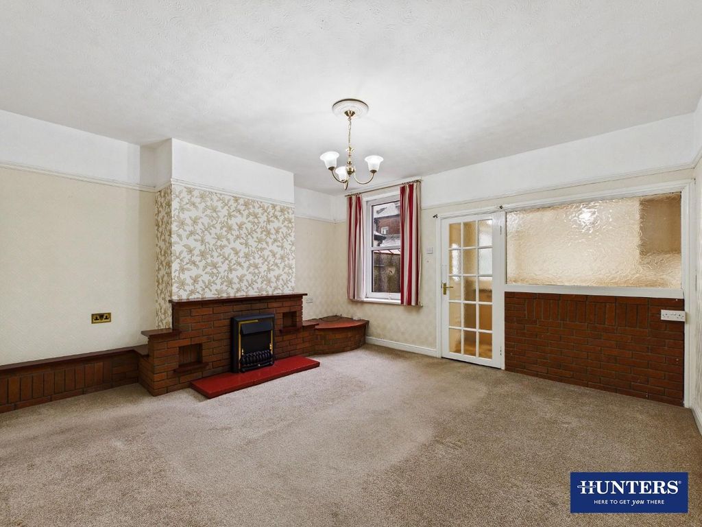 Property photo 2 of 20 Dining Room