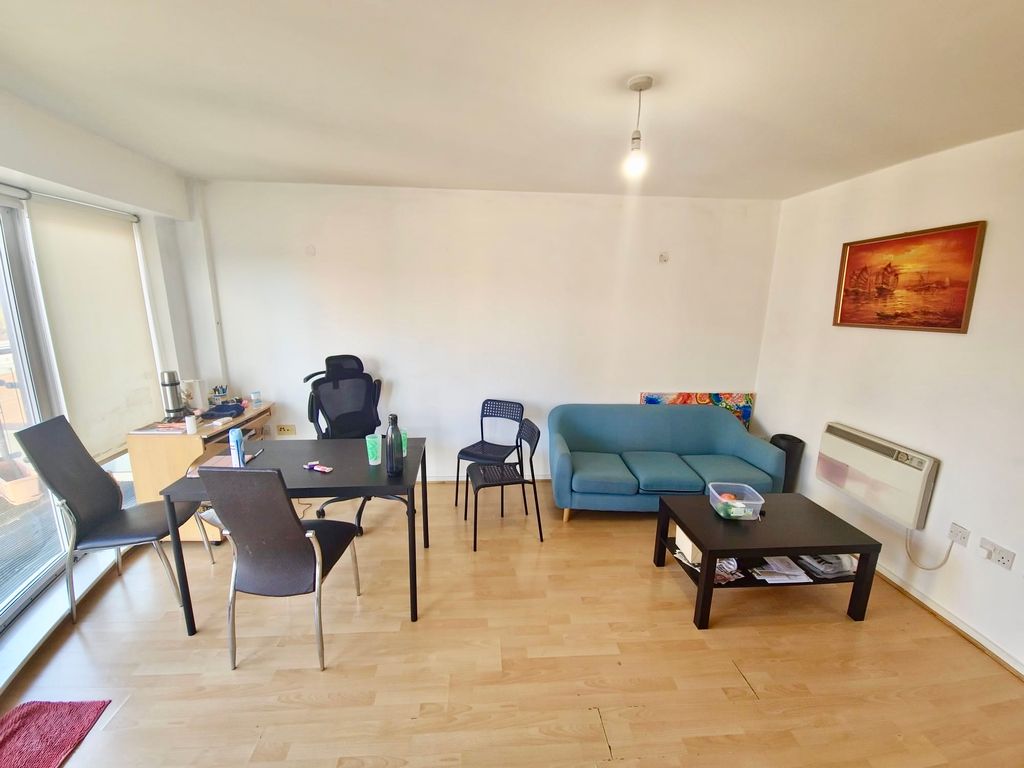 Property photo 3 of 8