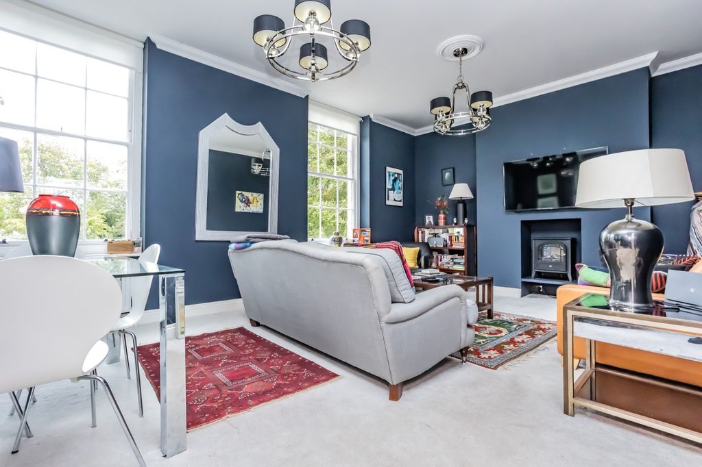 Property photo 2 of 14 Picture 2