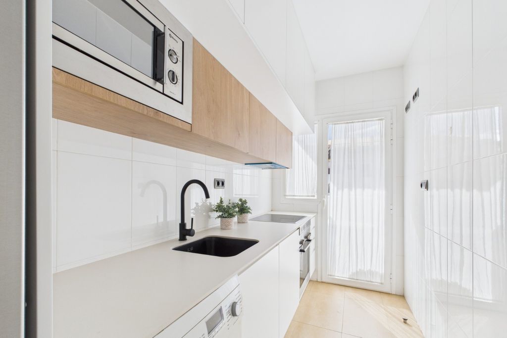 Property photo 3 of 29