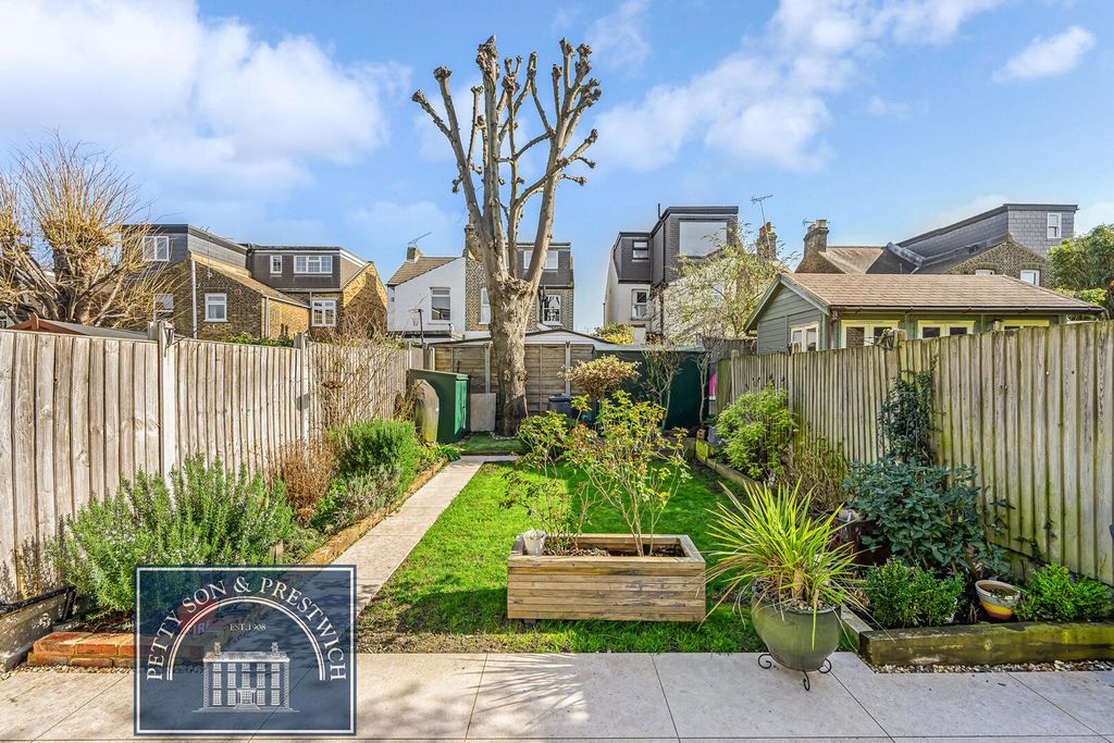 Property photo 3 of 22 Rear Garden