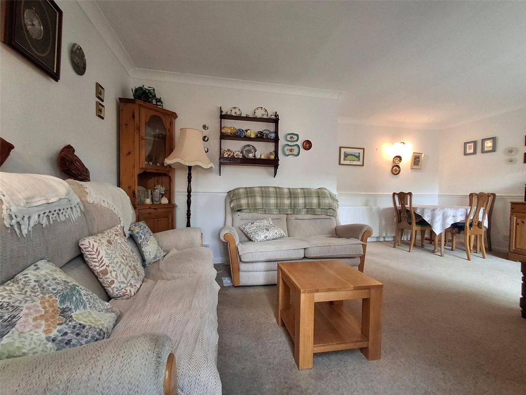 Property photo 2 of 18 Picture No. 46