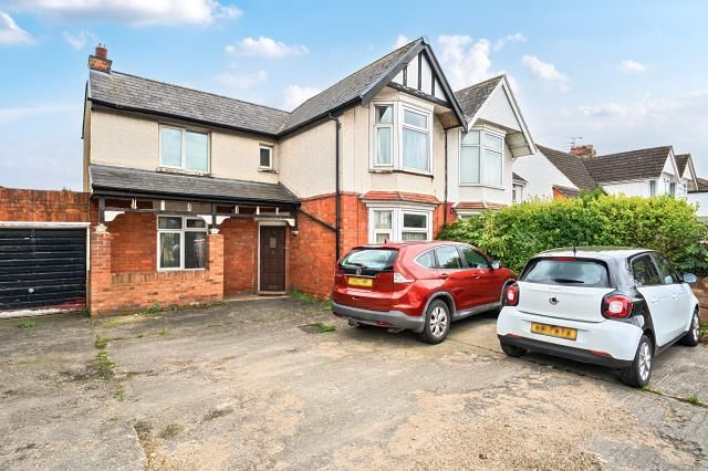 Property photo 1 of 19 External Front