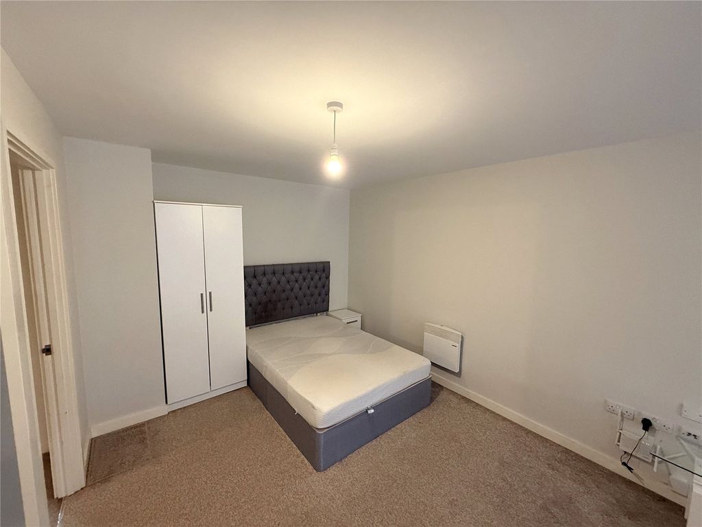 Property photo 3 of 6 Picture No. 09