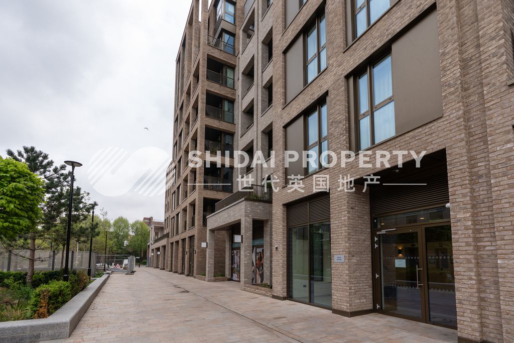 Property photo 1 of 24