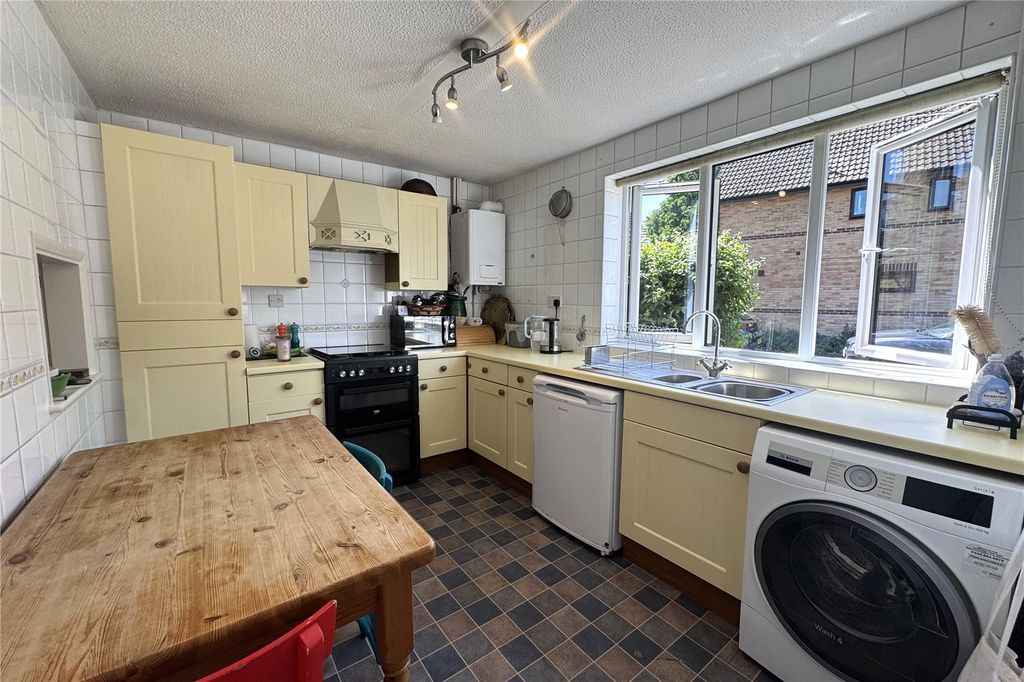 Property photo 2 of 17 Picture No. 02