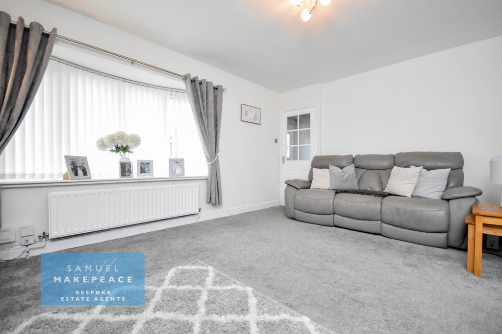 Property photo 3 of 21 Gallery