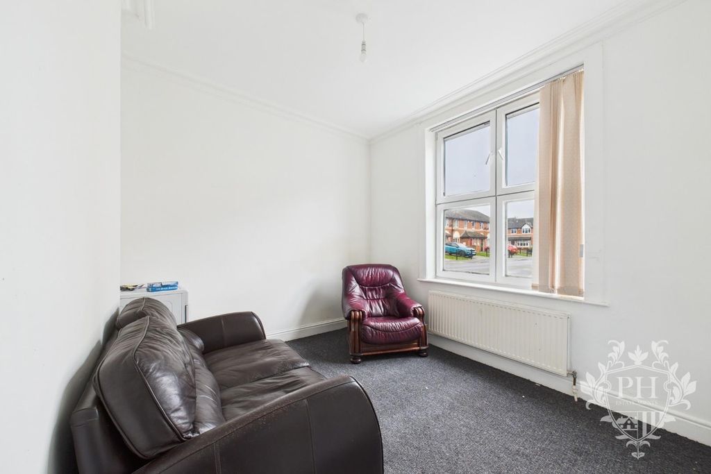 Property photo 2 of 7 6Otow89Vqemomemtai6Zcg.Jpg