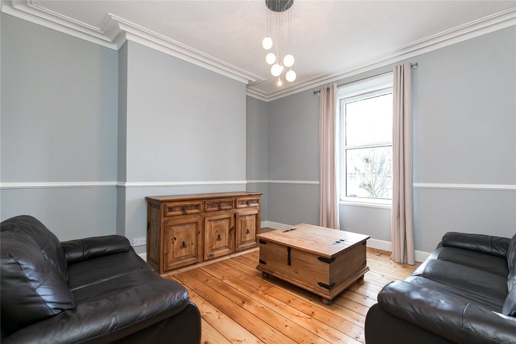 Property photo 2 of 9 Photo 2