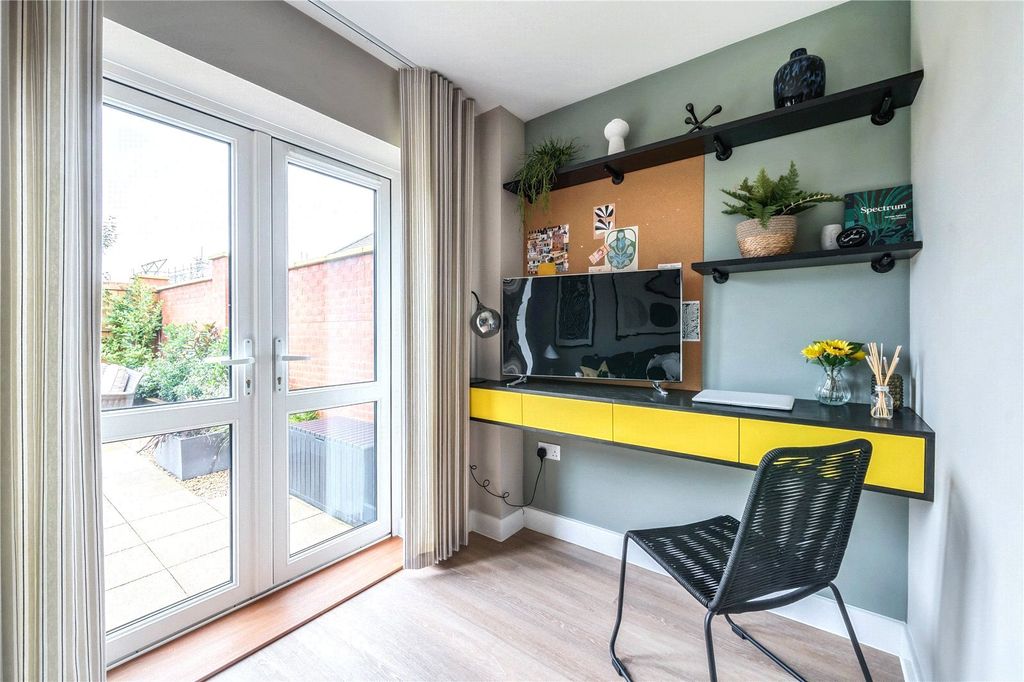 Property photo 3 of 10 Picture No. 33