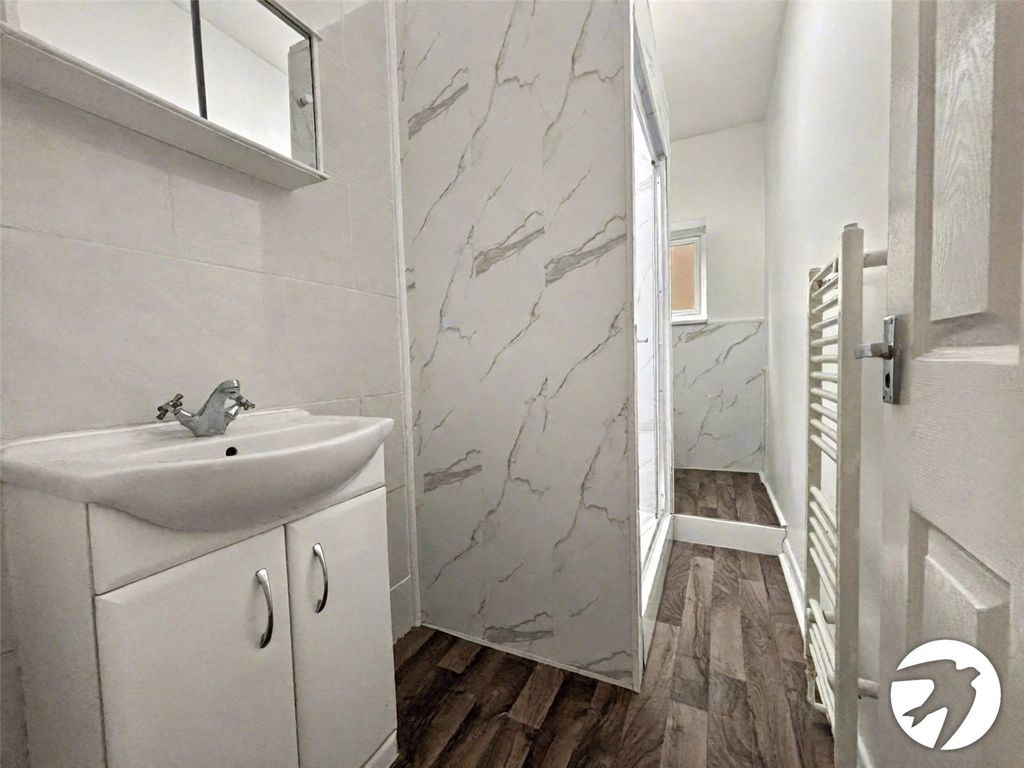 Property photo 3 of 4 Picture No. 14