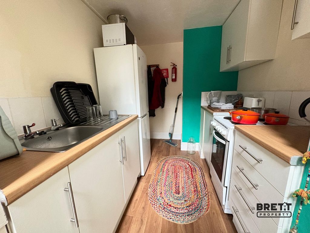 Property photo 3 of 8 Not Specified