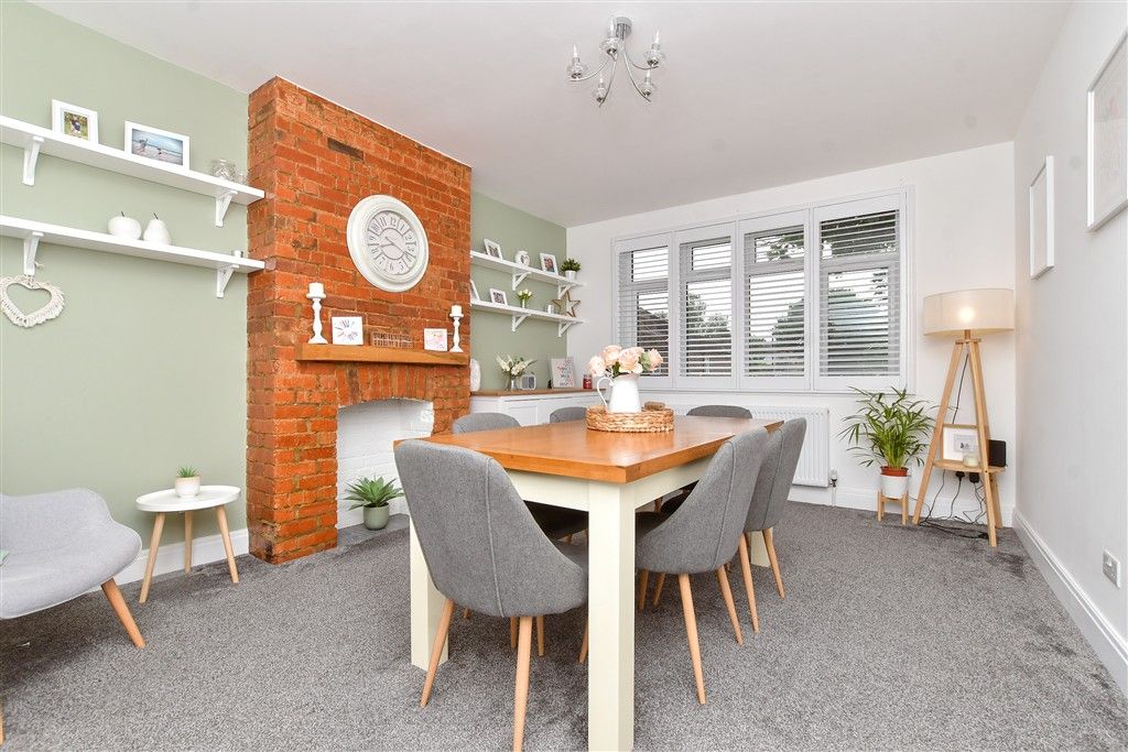Property photo 1 of 11 Dining Room