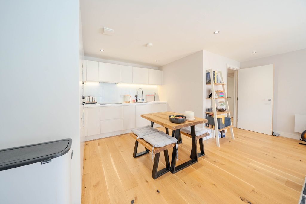 Property photo 1 of 16 Dining Kitchen