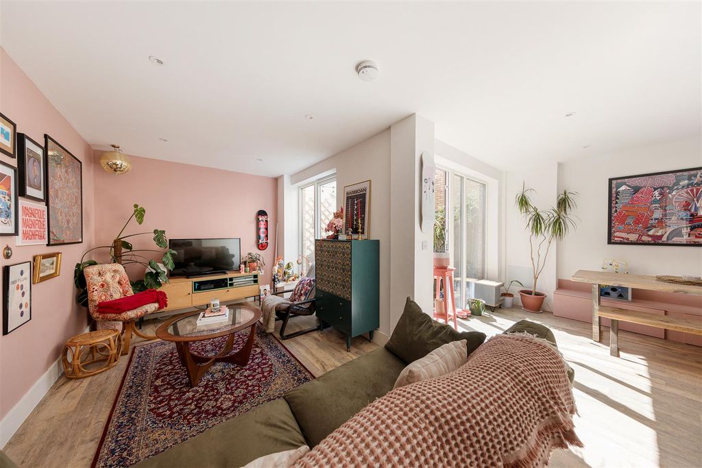 Property photo 1 of 33 Img_1975.Jpg