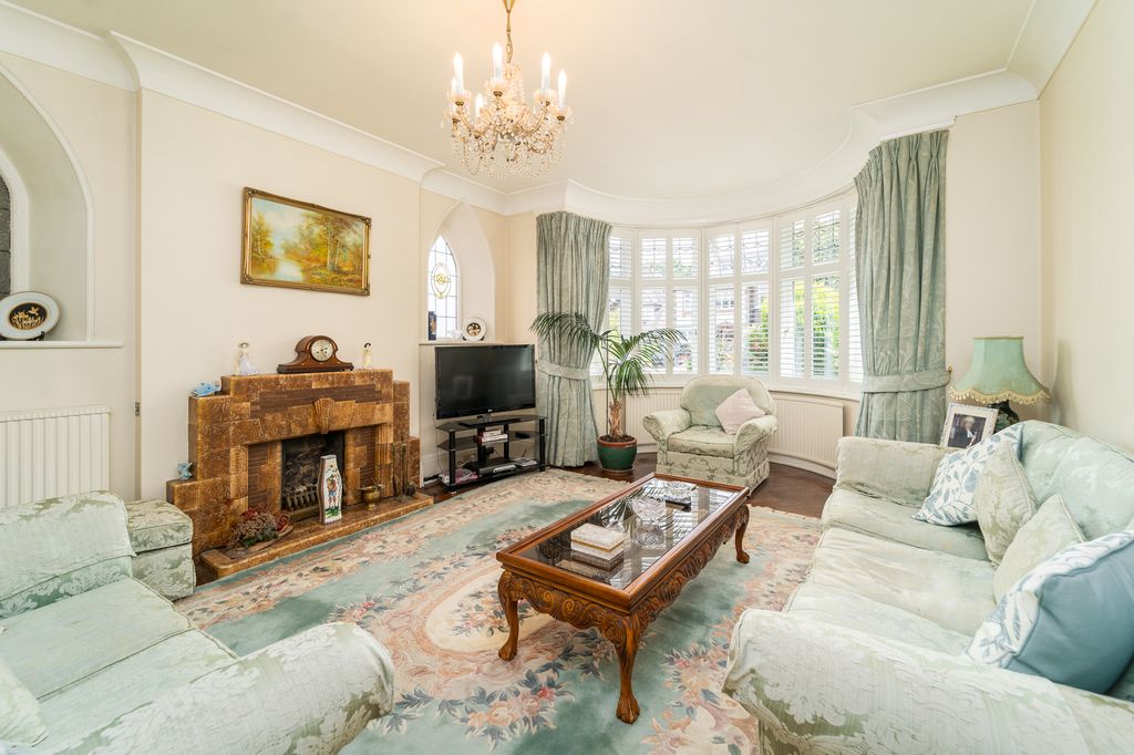 Property photo 3 of 18 Ndb08559-Edit