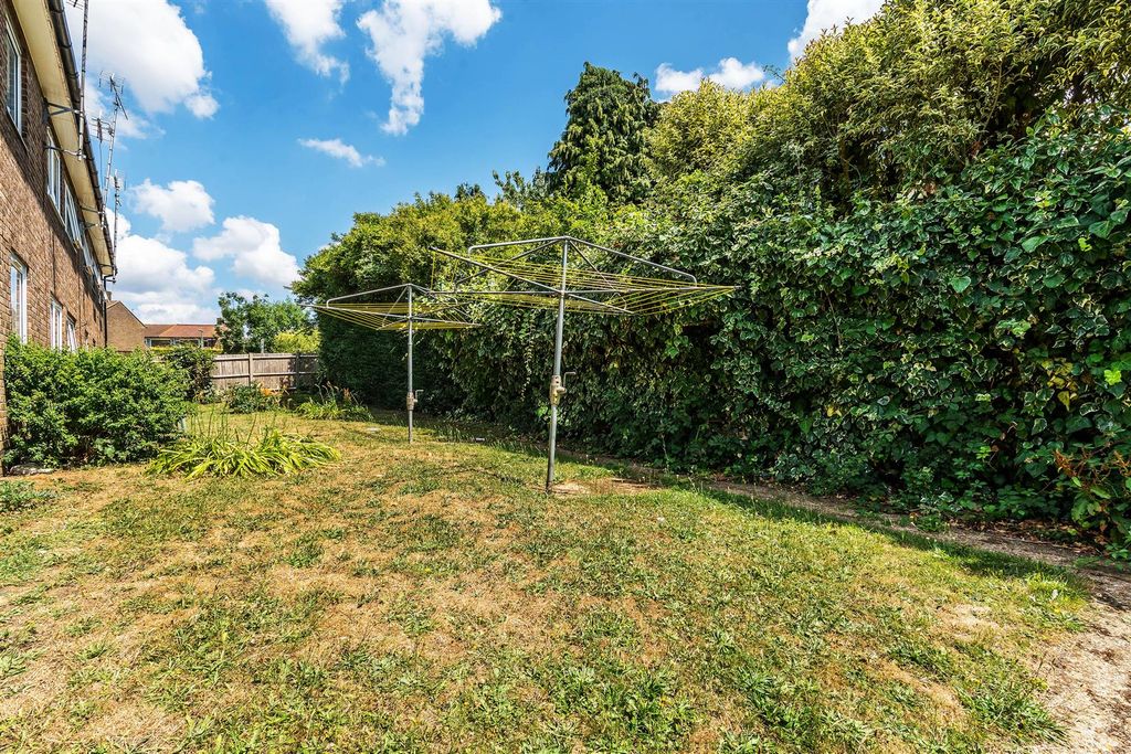 Property photo 2 of 10 17-Watermead-13.Jpg