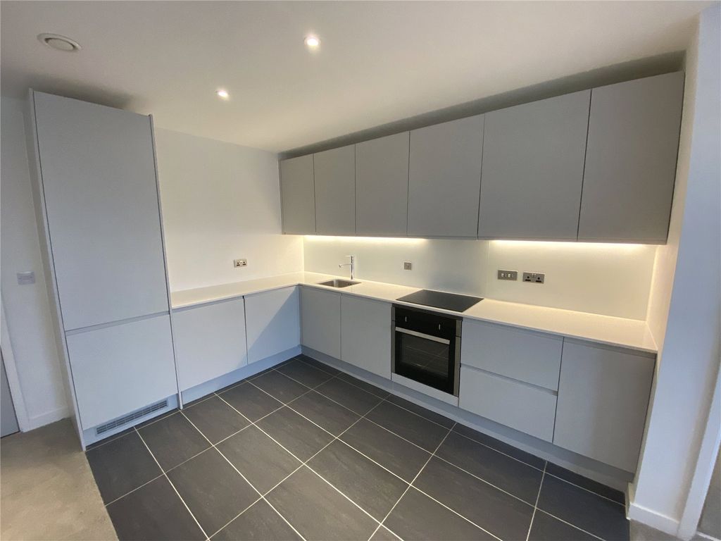 Property photo 3 of 8 Picture No. 02