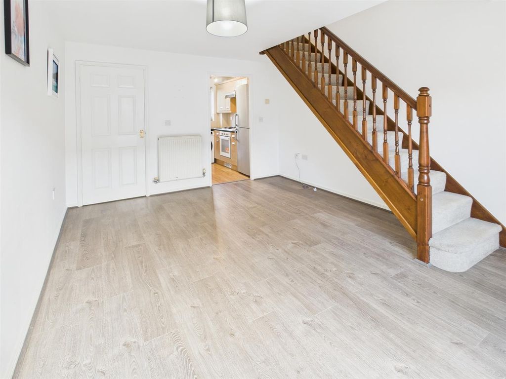 Property photo 3 of 16 Living Room