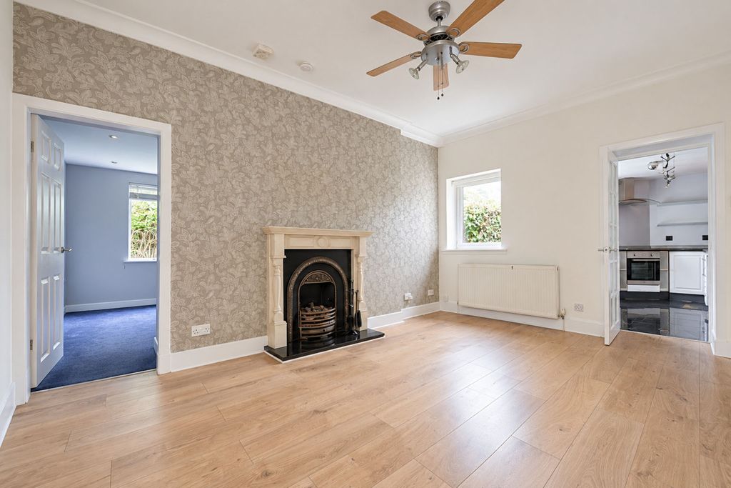 Property photo 2 of 24