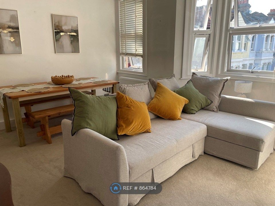 Property photo 1 of 22 Sitting Room