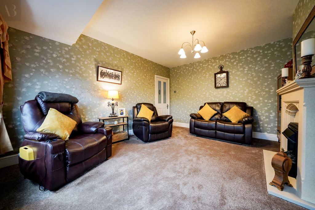 Property photo 3 of 23 Dsc04382