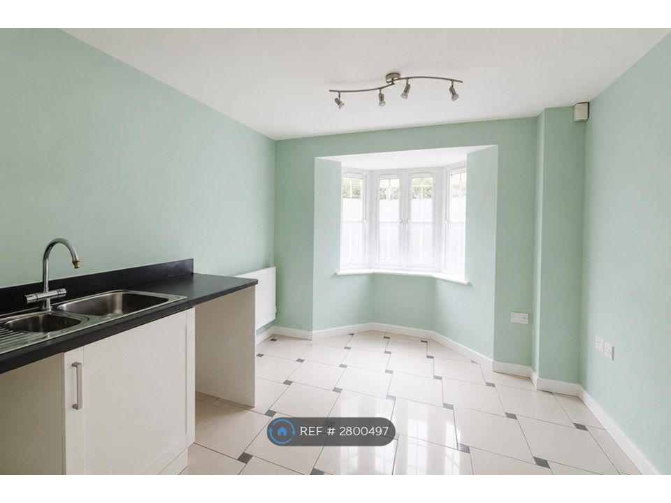 Property photo 3 of 14 Kitchen (Gf)