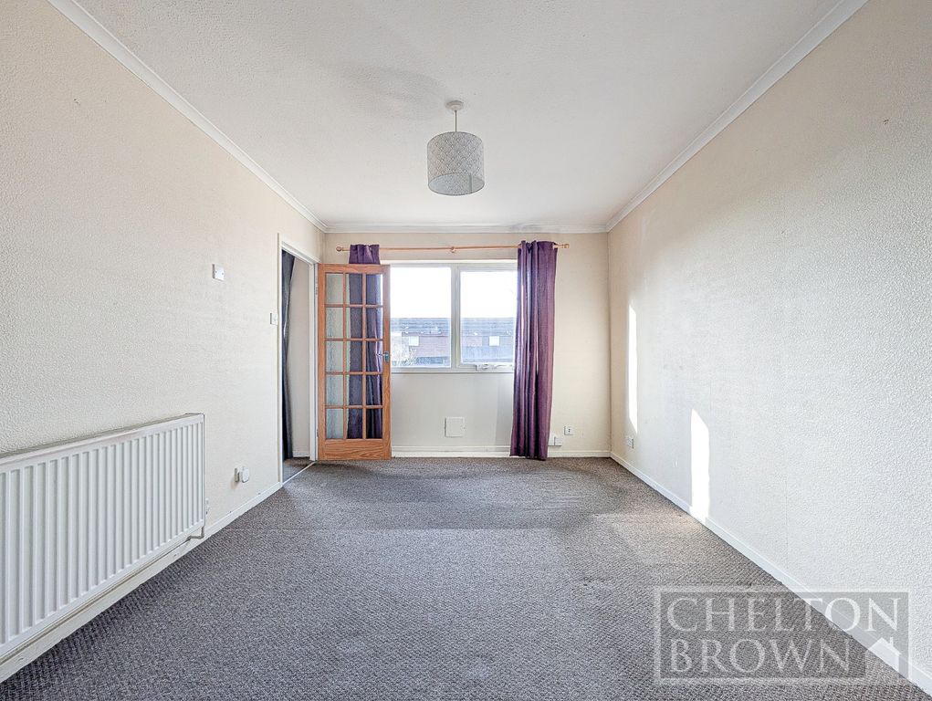 Property photo 2 of 31 Living Room