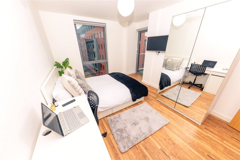 Property photo 3 of 9 Picture No. 14