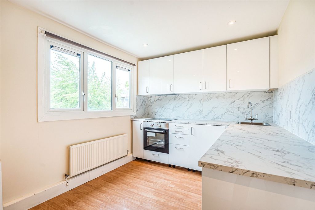 Property photo 1 of 18 Kitchen