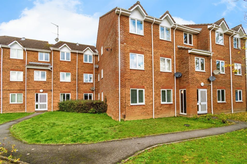 Property photo 1 of 17