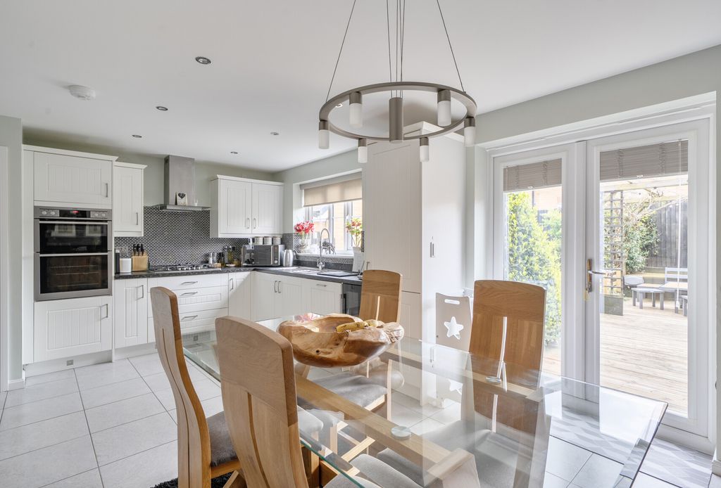 Property photo 3 of 22 1463476-20-6A0B05...