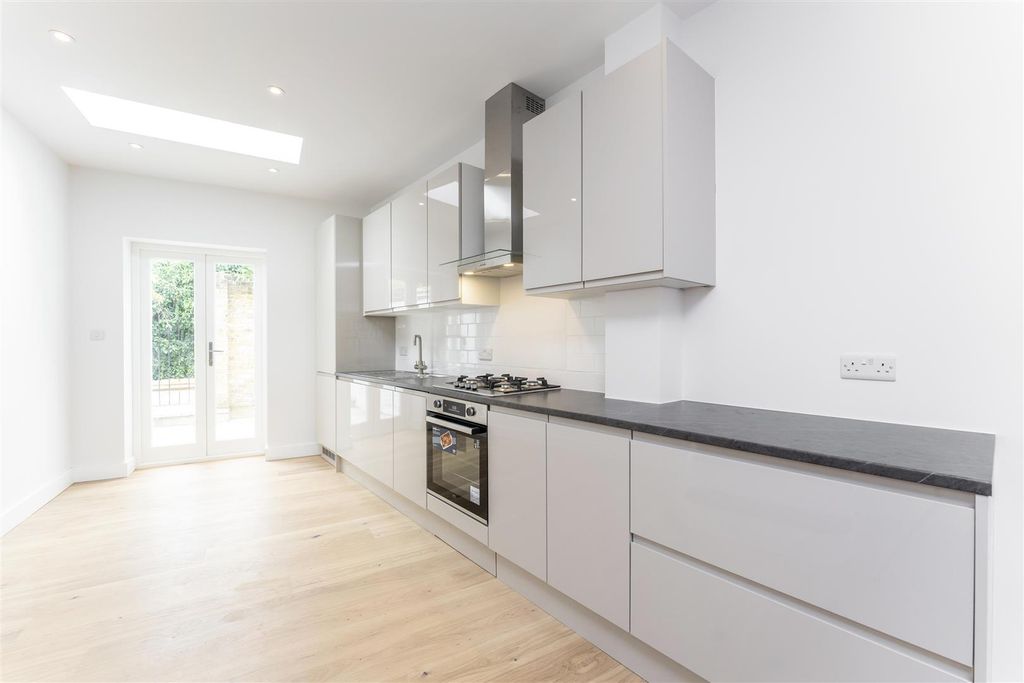 Property photo 2 of 13 Helliwell &amp; Co.