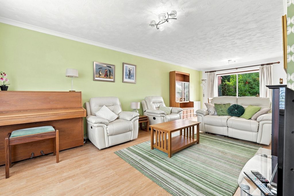 Property photo 1 of 25