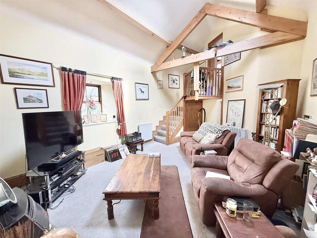 Property photo 3 of 14 07F3484c-c15c-4Ada-Be6E-53d77A8B3Ab2.Jpg