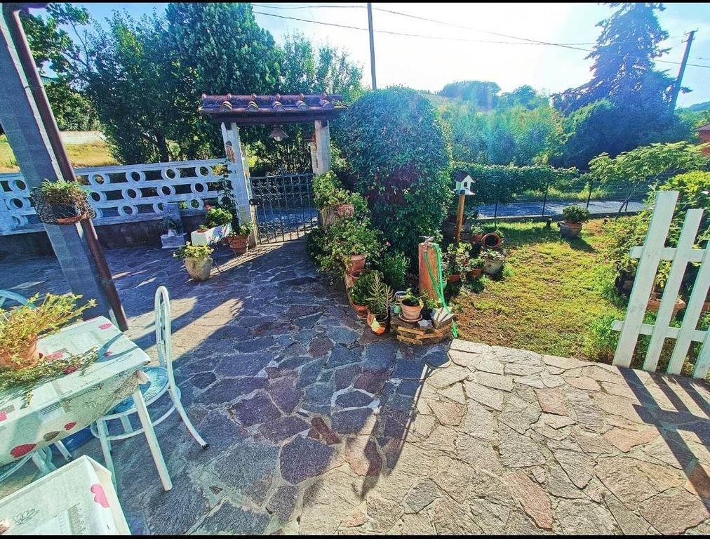 Property photo 2 of 26