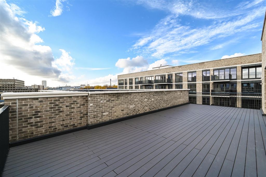 Property photo 2 of 16 22-Watermark-House (11).Jpg