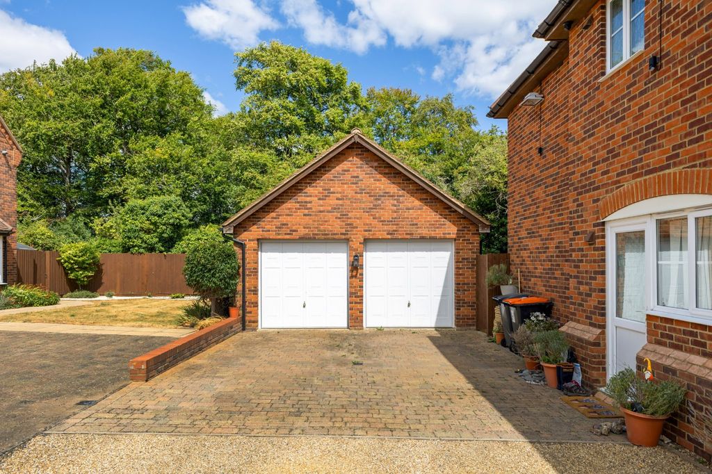Property photo 2 of 18 Double Garage