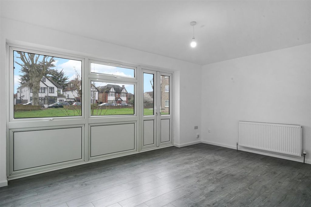 Property photo 2 of 15 14 Ander Close - Nw3Fxqlaquwukmuqzrfl.Jpg
