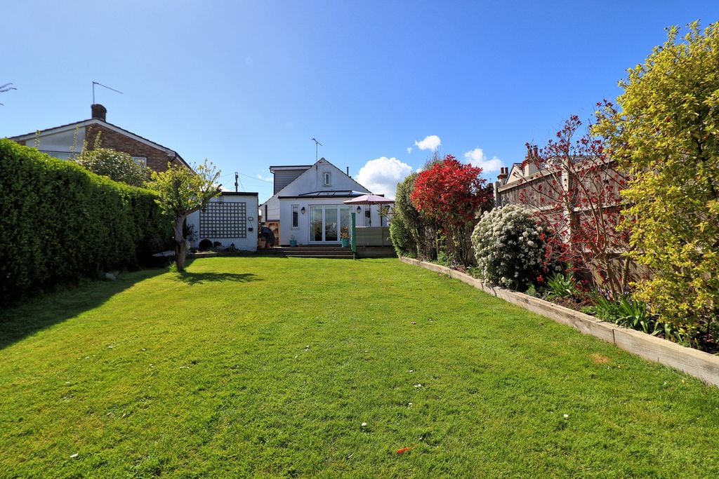 Property photo 3 of 42