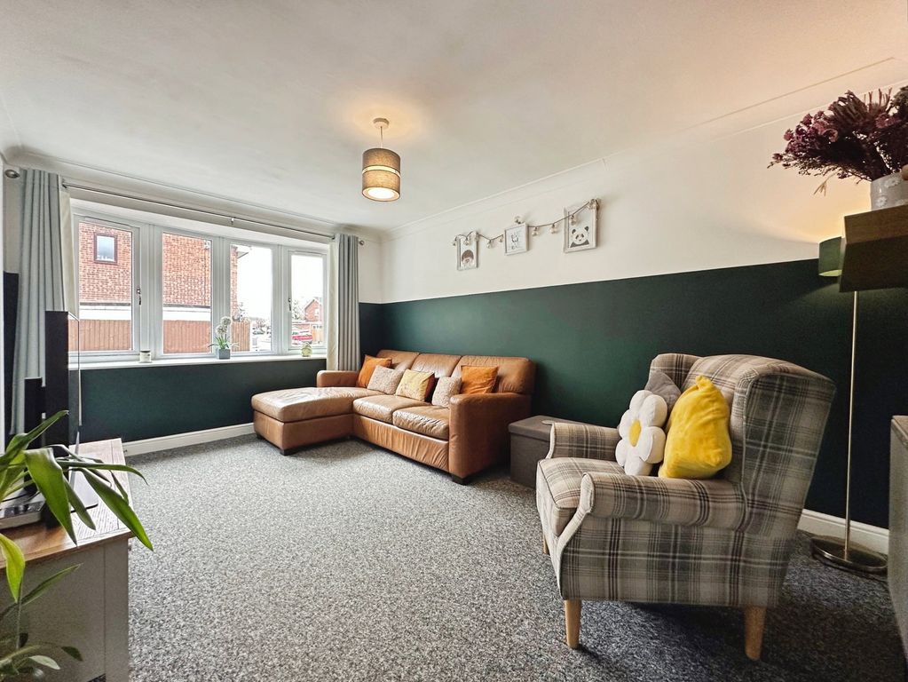 Property photo 3 of 26