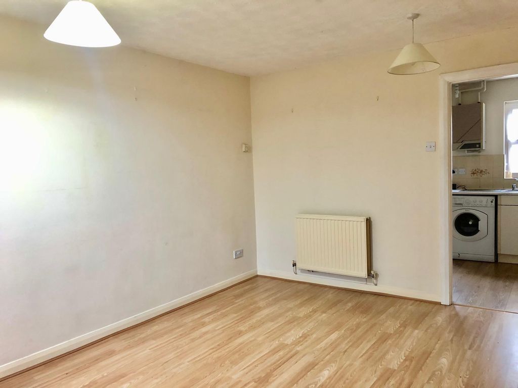 Property photo 3 of 12 Image