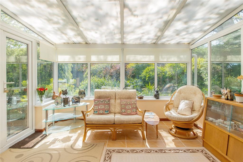 Property photo 3 of 16 Conservatory