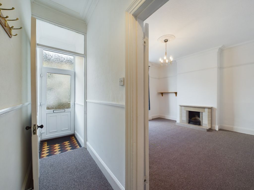 Property photo 3 of 32