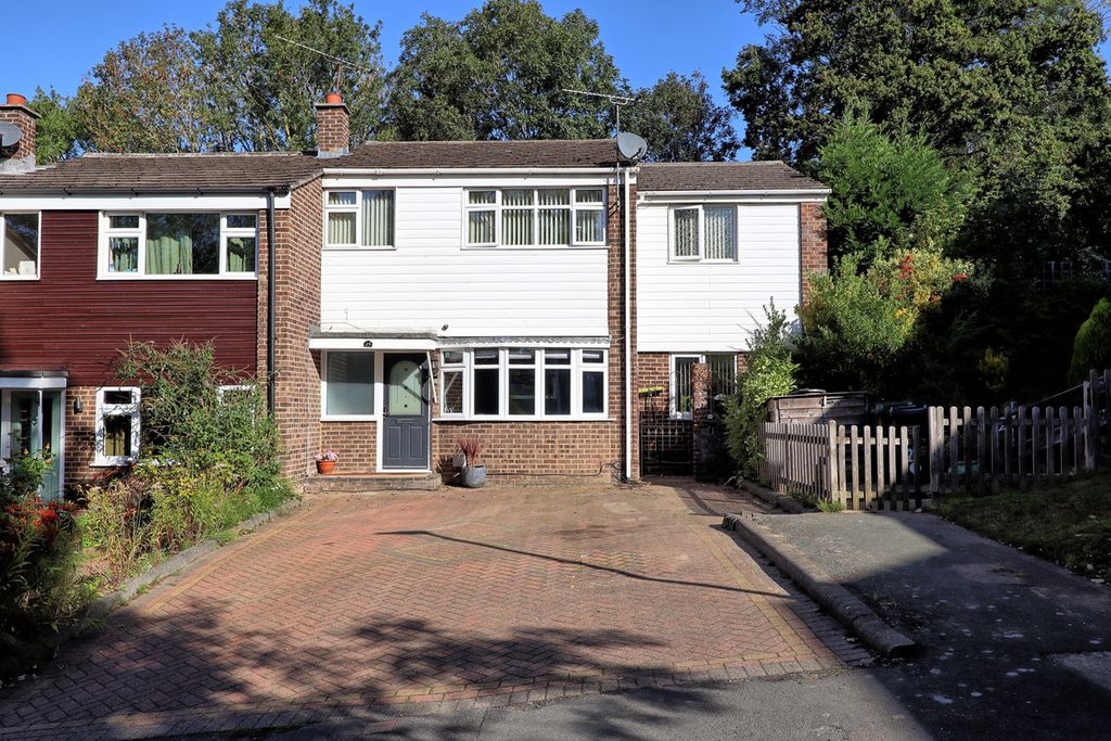 Property photo 1 of 32