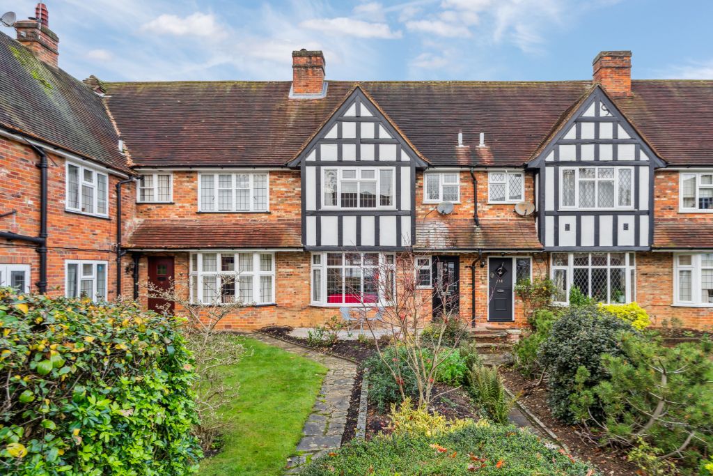 Property photo 1 of 16