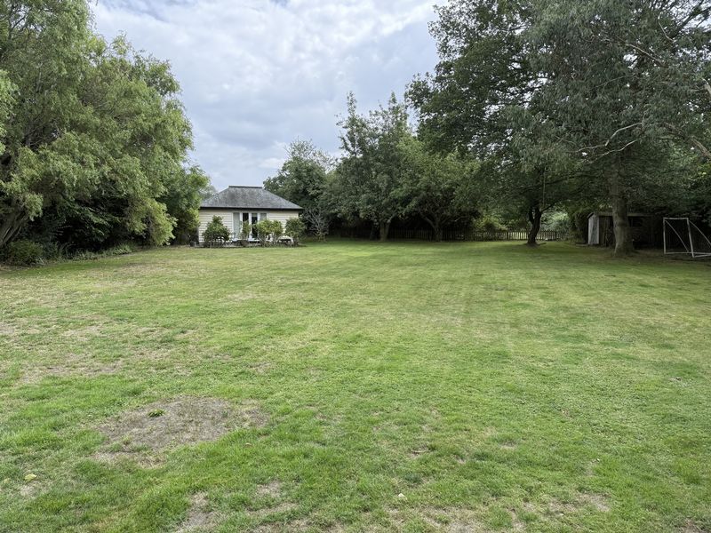 Property photo 3 of 17 Photo 10